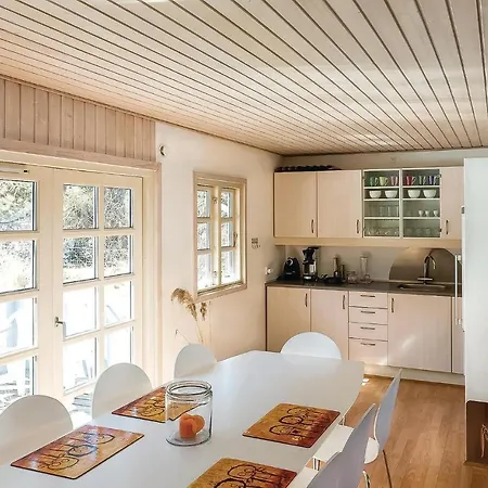 Three-bedroom Holiday In *